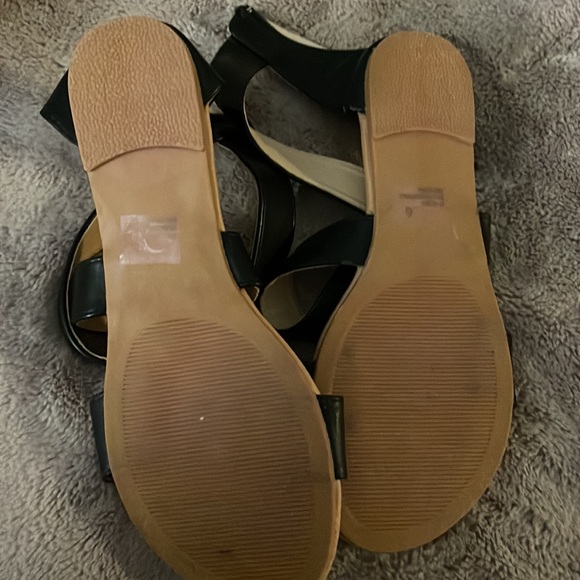 Sandals - Picture 2 of 2